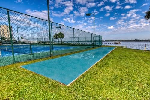 Gulf Shores Surf & Raquet Club Condos - image 6