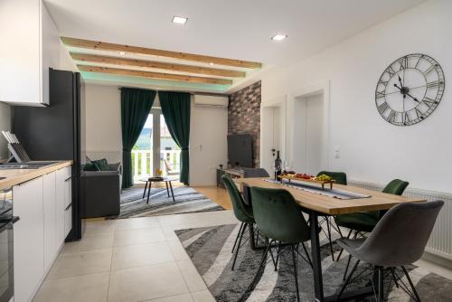 Удобства, Divine Apartment Drnis - "Modern comfort at the gateway to Krka National Park" in Badanj