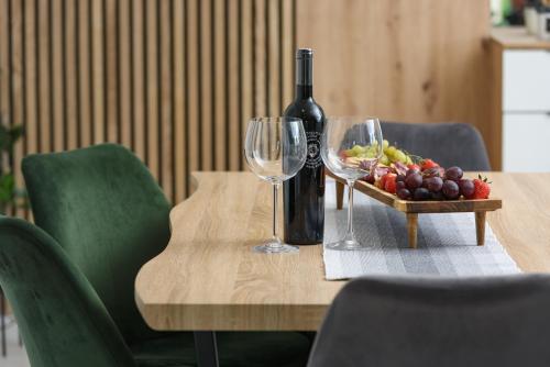 Divine Apartment Drnis - "Modern comfort at the gateway to Krka National Park" in Badanj