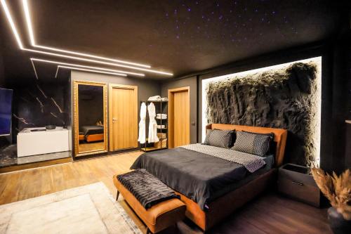 Unique Luxury Suite - image 4
