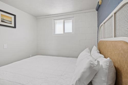 Standard Triple Room image 10