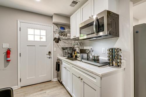 Cheverly Apartment - 4 Mi to Commanders Field! in เชเวอร์ลี (แมรีแลนด์)