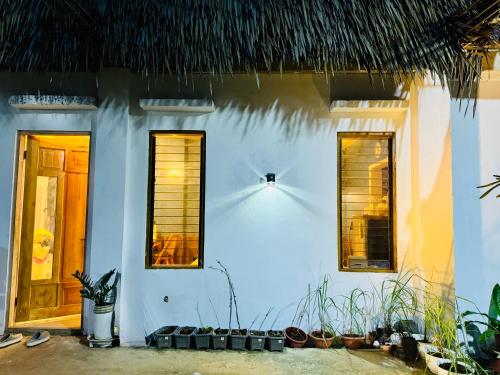 Bohol Seafront Villa Pasan Cove a resort homestay in Guindulman