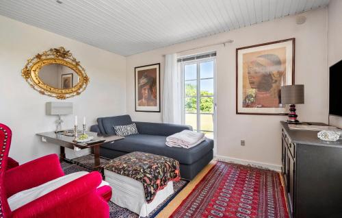 2 Bedroom Nice Home In Hemmet in Sonder Bork