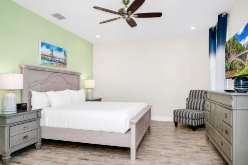 Beautiful Villa near Disney with Margaritaville Resort  Island H20 Waterpark Access - 2917CS - image 10