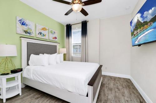 Beautiful Villa near Disney with Margaritaville Resort  Island H20 Waterpark Access - 2917CS - image 13