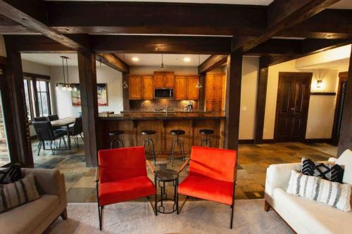 Ski-Inspired Home Close to Powder Mountain and Snowbasin in Hantsvila (UT)