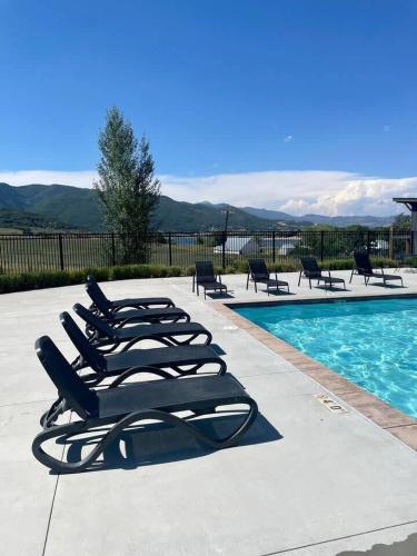 Ski-Inspired Home Close to Powder Mountain and Snowbasin in Hantsvila (UT)