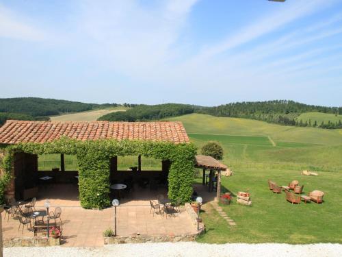 Балкон, Apartment in Guasticce with shared pool in Collesalvetti
