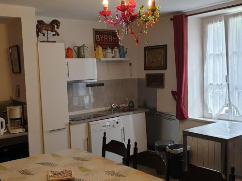 Gîte historique spacieux pour 12 pers, proche nature - FR-1-583-384 (Gite historique spacieux pour 12 pers, proche nature - FR-1-583-384) in Breurey-les-Faverney