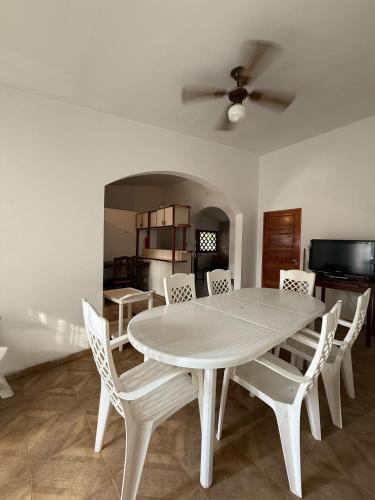 Three-Bedroom House room in Chalet Pino azul