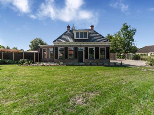 Farmhouse in Kootstertille with Bubble Bath
