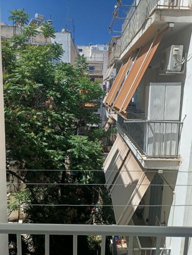 Funky & trendy 1 BDR aparment Room Type - One-Bedroom Apartment