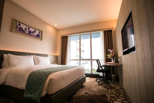 room detail thumbnail 1