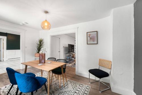 2BR Apartment near Providence