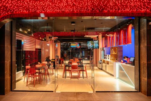 Restaurant, Link Hotel Darkhan Mongolia in Darkhan