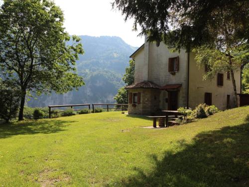 外部景觀, Holiday Home in Cison with Mountain Views in 西森迪瓦馬瑞努