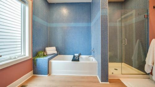 Apartment image 10