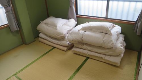 다나베 / 타나베 Aarons Guest House 3성급 게스트하우스 스위트룸