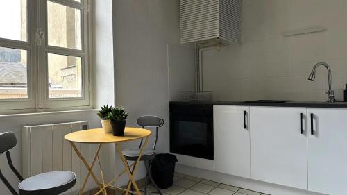 Bel appartement proche gare in 訥韋爾