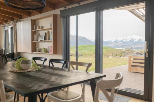 Luxury Passive House on a 50 acre lakeside farm in Glendhu Bay