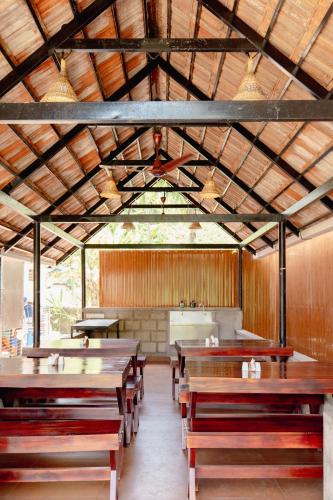 المرافق, Dhyan Village Retreat in فايكوم