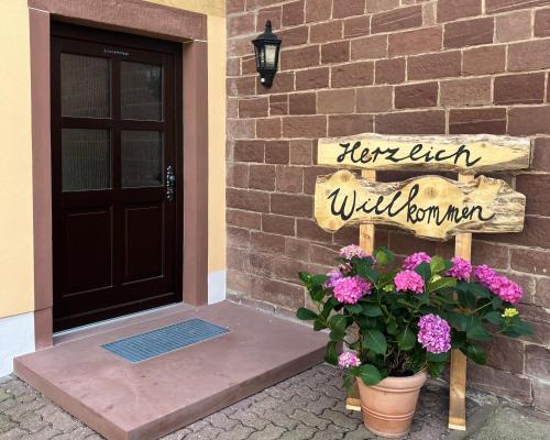 Ferienwohnungen - Gutshof Dürrhof (Ferienwohnungen - Gutshof Durrhof) in Freudenberg (Baden-Wurttemberg)