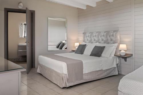 Villa Felicia Room Type - Standard Triple Room