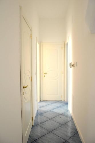 Apartment image 6