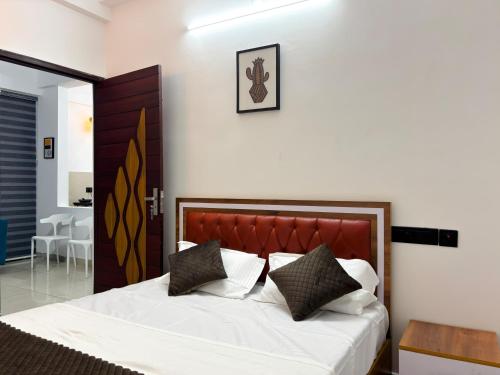 Lakshmi Home - image 3