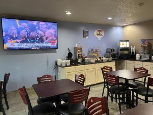 Ételek és italok, Super 8 By Wyndham Mundelein/Libertyville Area in Mundelein (Illinois)