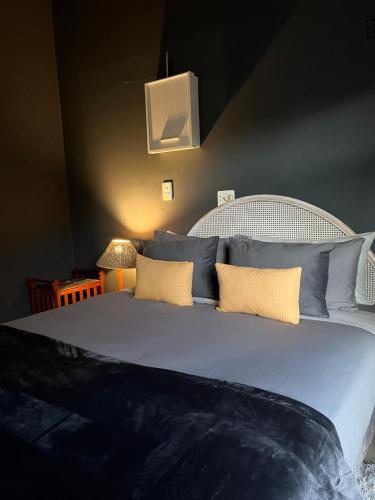 2 bedrooms, 3 beds