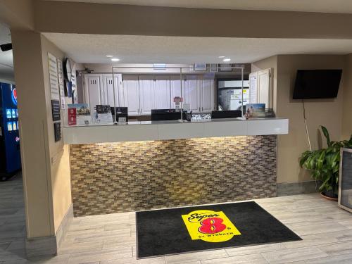 Előcsarnok, Super 8 By Wyndham Mundelein/Libertyville Area in Mundelein (Illinois)