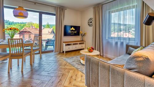 Apartamenty z basenem i saunami STONE HILL RESORT III VIP Centrum by Royal Aparts, Szklarska Poręba (zdjęcie 2)