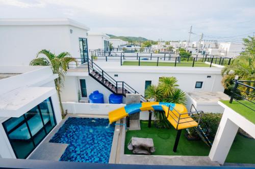 Swimming pool, Modern life pool villa in Bor Fai