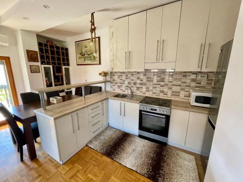 MyHOME Apartment in ستروجا