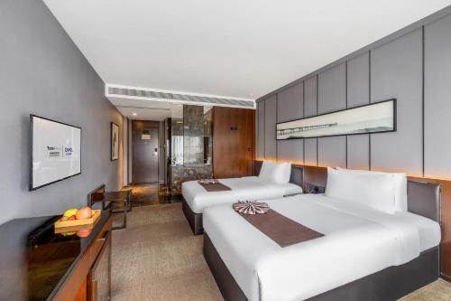 Superior Twin Room image 4