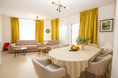 Oliva home
