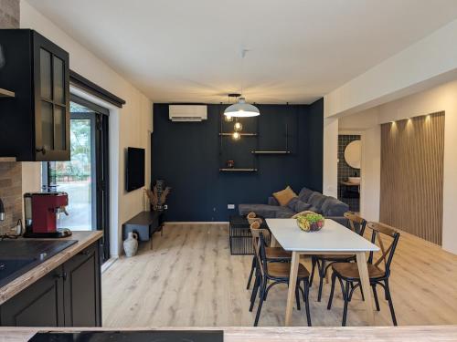 Lucia's Residence in Cibaca