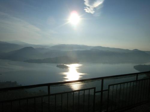 Appartamento con Terrazza superpanoramica in Madonna Del Sasso