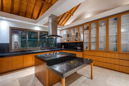 Villa with Sea View image 10