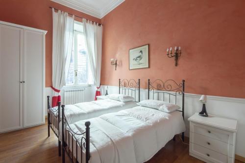 Vatican Luxury Three Bedroom Apartment, Roma (foto 3)