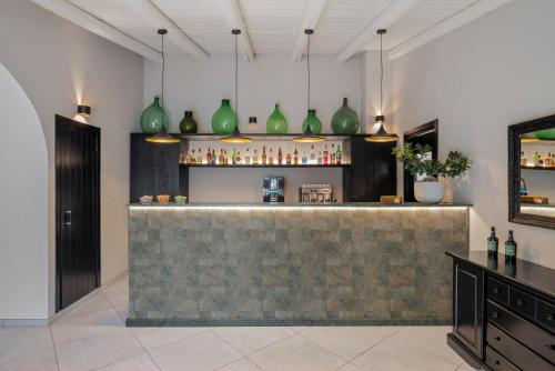 ผับ/เลาจน์, โรงแรมวิลลา เฟลิเชีย (Hotel Villa Felicia) in กาลาแบร์นาร์โด