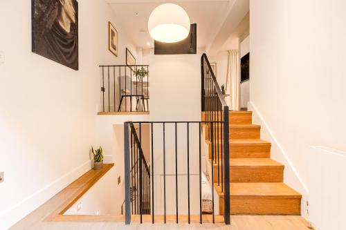 St Paul's I Your Apartment - image 13
