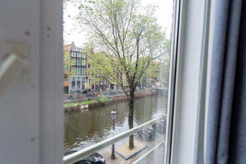 Zimmer mit 2 einzelbetten, kanalblick, eigenes badezimmer