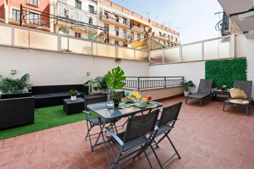 Lodging Apartments Liceu 11, بارسيلونا
