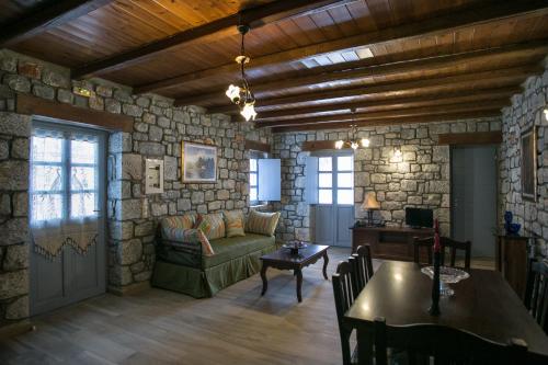 Iekārtas, Εn Plo Luxury Suites in Oitilo