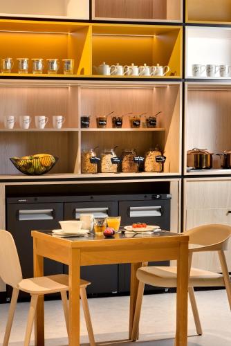 ibis Vichy - image 3