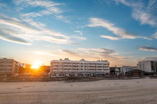 Boardwalk Plaza Hotel - main image