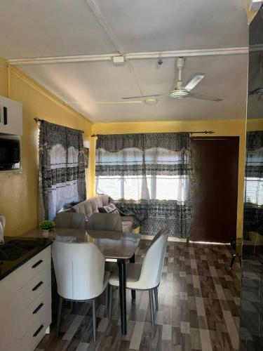 Comfortable Accommodation in 勞托卡